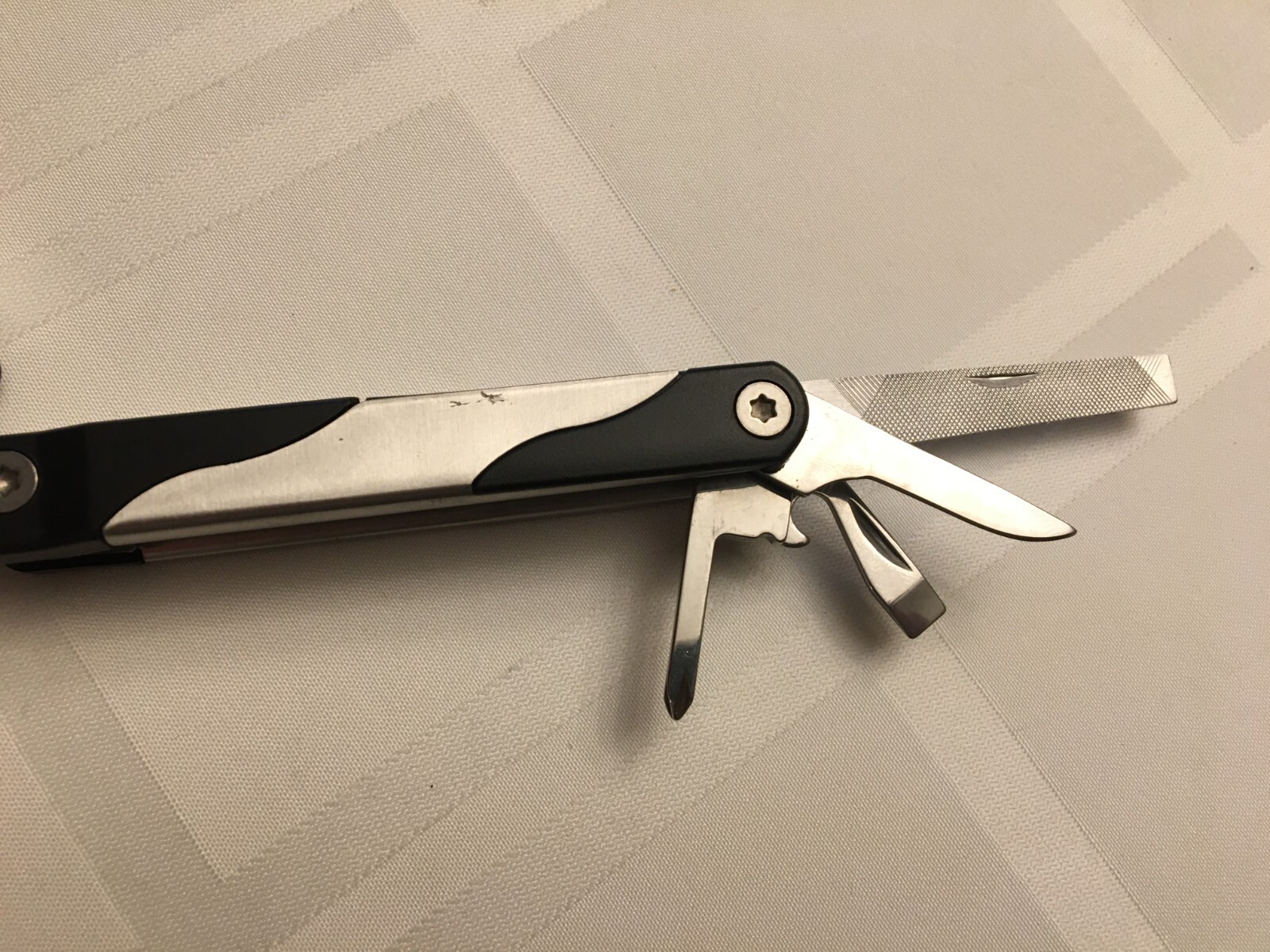 Winchester Silver/Black Handle Multi-Tool