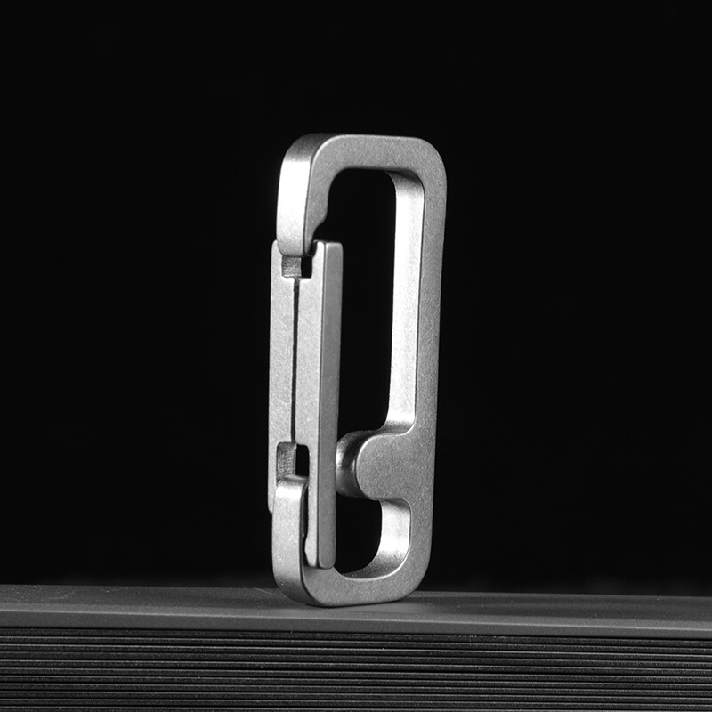 1PC EDC Titanium Carabiner Keychain Clip Car Key Chain Key Ring Holder Organizer