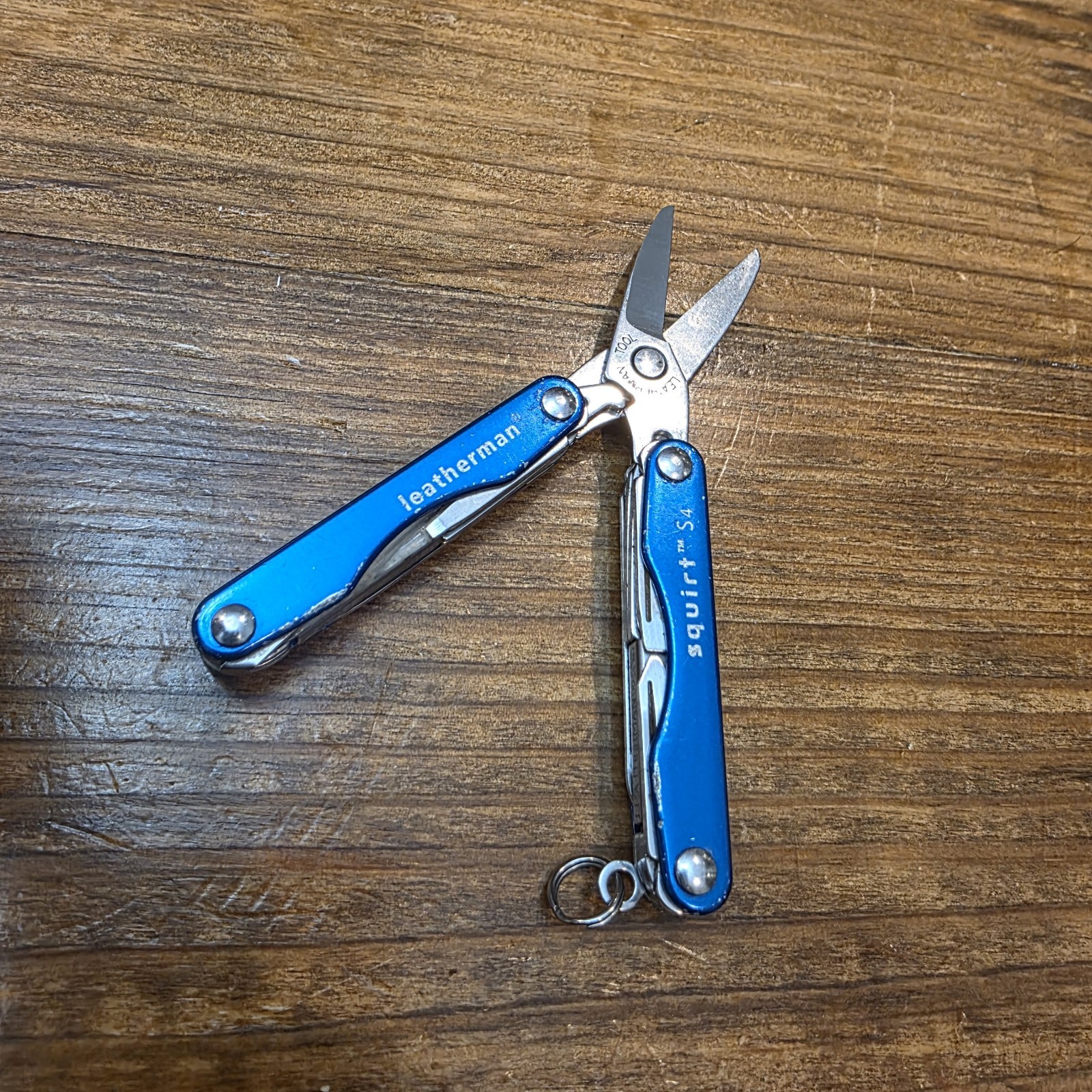 Leatherman Squirt S4 Blue Multi-tool Knife – Retired