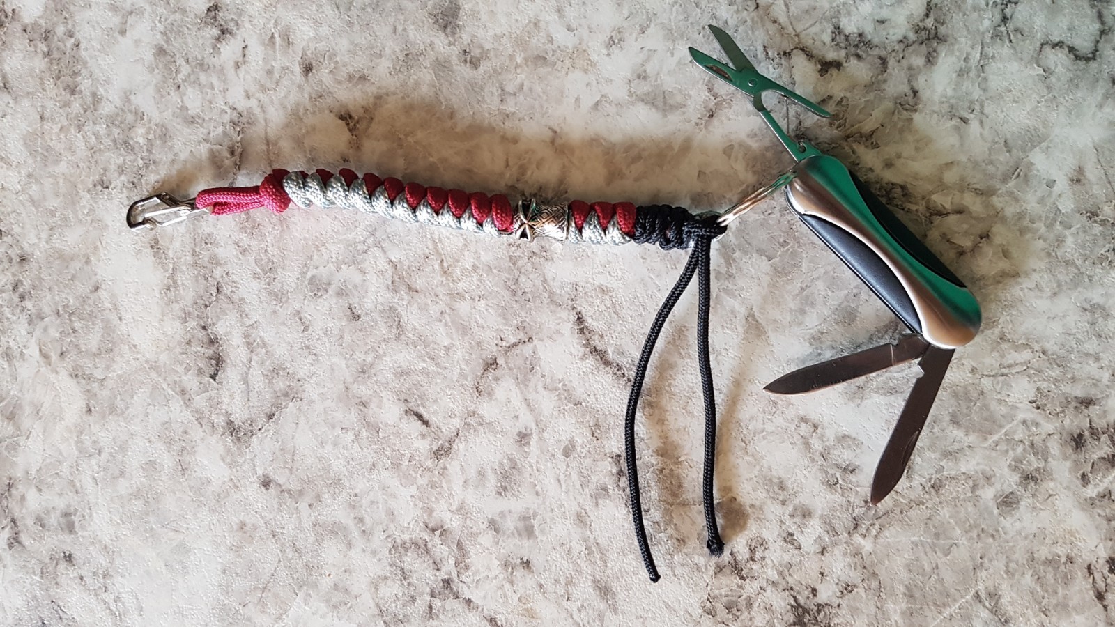 Knife Multi Tool Skull Keychain Paracord