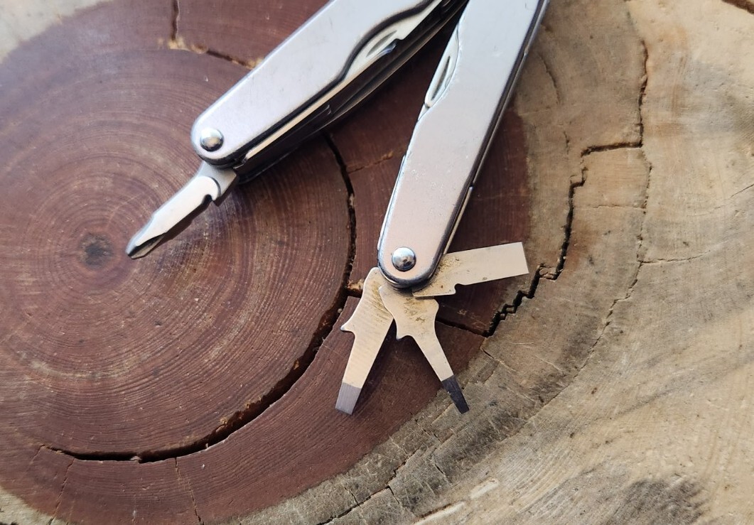 Leatherman Juice CS4 Storm Grey – Pliers Blade Corkscrew – Great Condition – T14