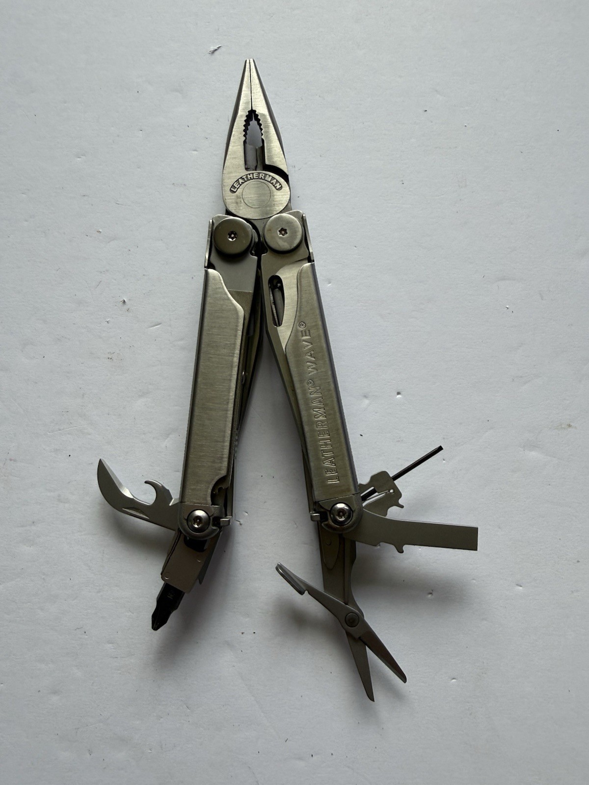 Leatherman Wave Plus Multi-Tool Great Condition w/Sheath