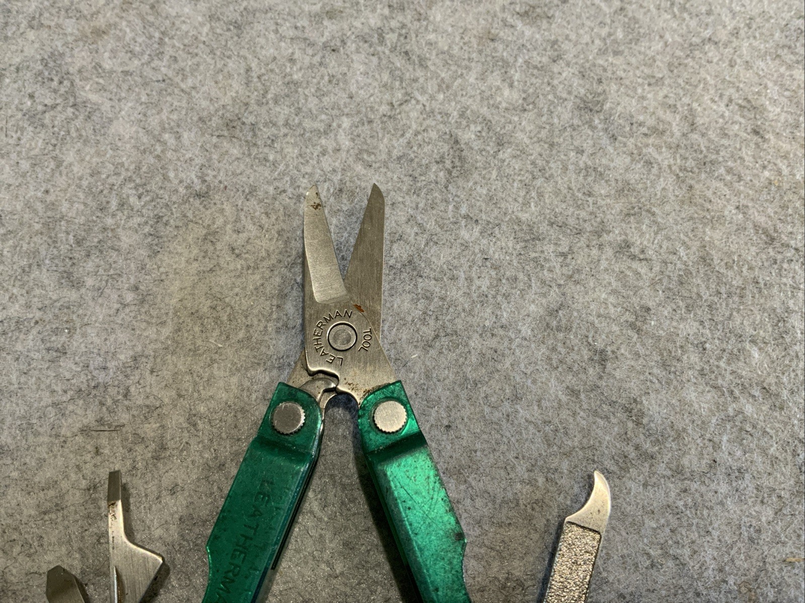 Leatherman Micra Multi Tool Green Transparent Plastic Coating Scissors Knife