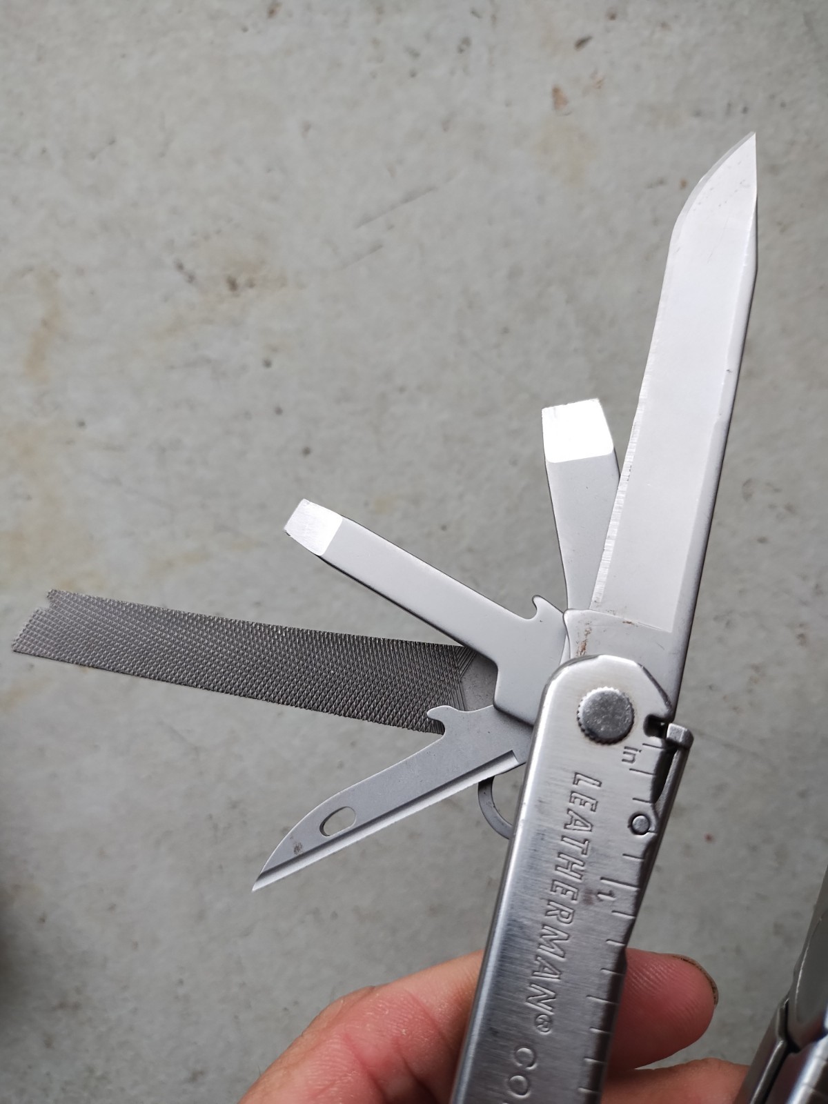 LEATHERMAN CORE STAINLESS W/BLACK LEATHER SHEATH MULTI-TOOL USA, VERY GOOD!