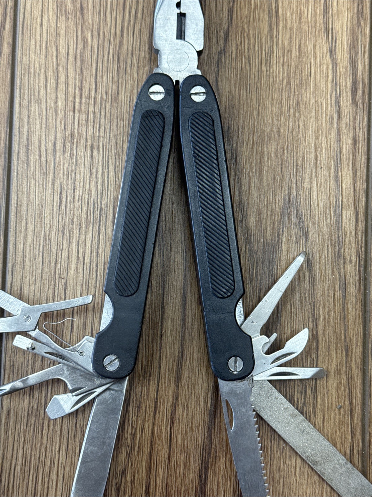 11-in-1 multi tool Pliers Knife Opener File Survival Hunting Camping
