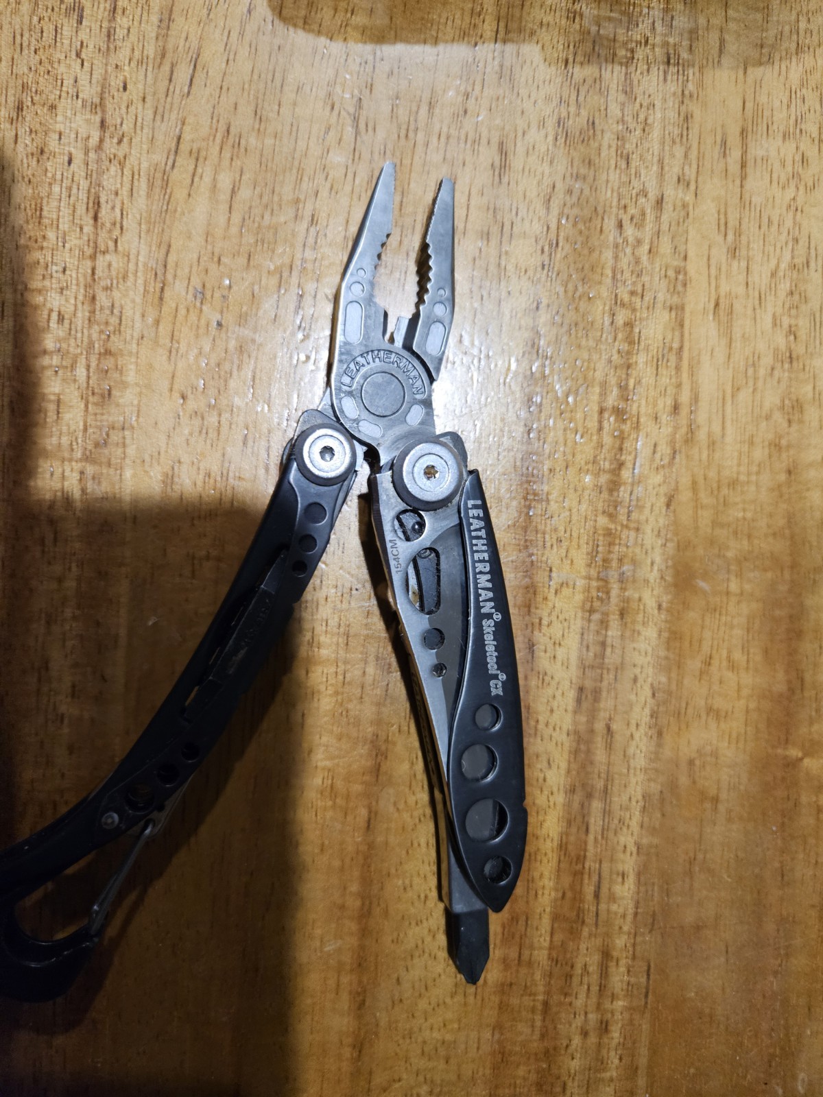 Leatherman Skeletool Cx Black With Sheath