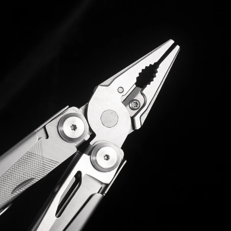 Outdoor Multifunctional Tool 15 In 1 Stainless Steel Pliers Rescue Kit