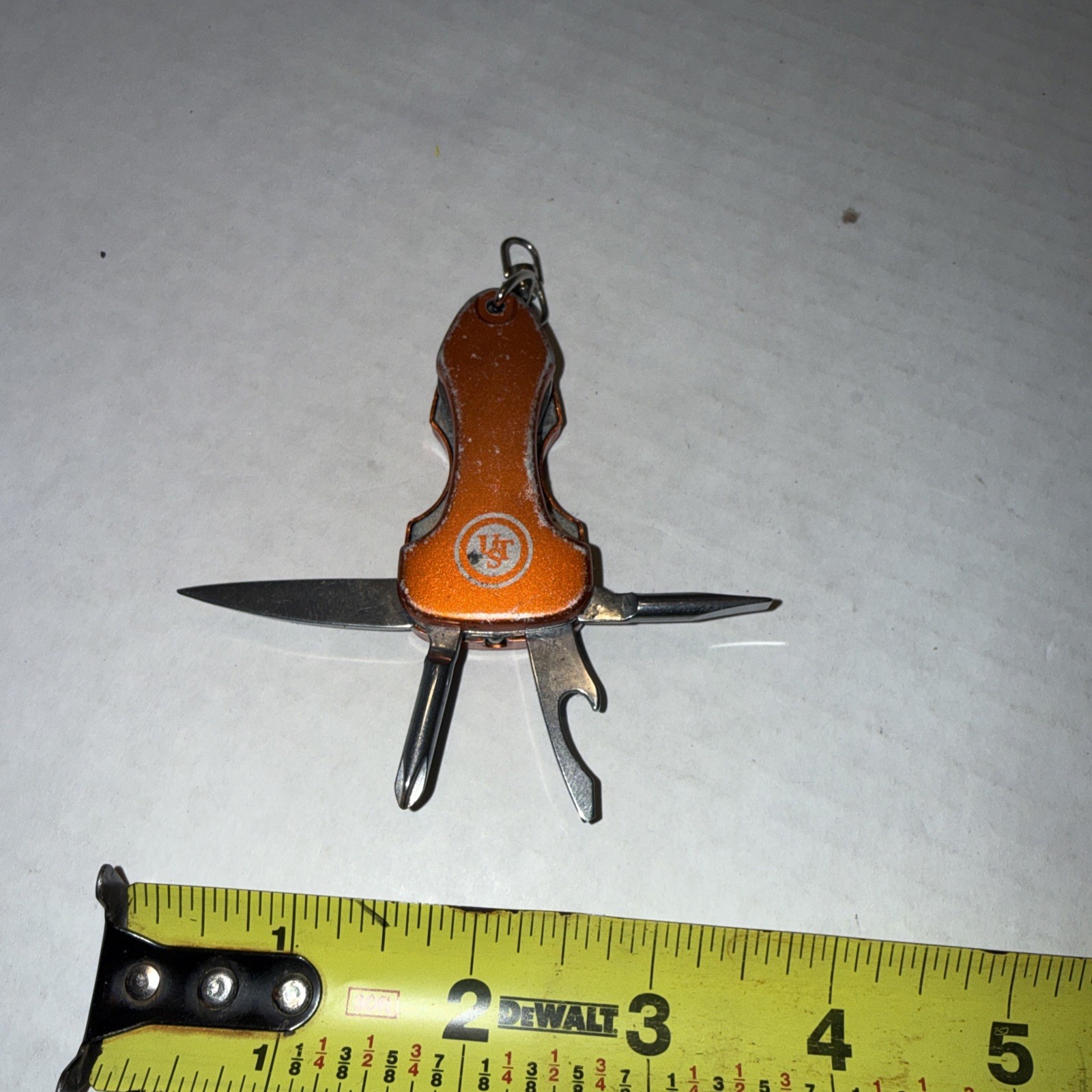 Multi Tool Lot Of 7 Small to medium size UST Ozark Trail Trim Sheffield Rusty !!
