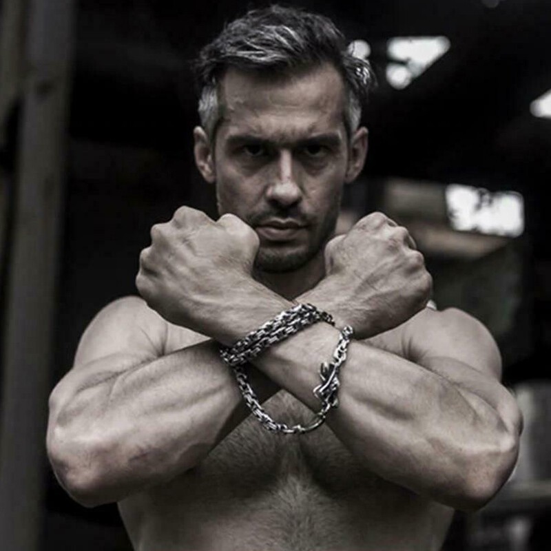 Hot Mens Tactical Bracelet Titanium Steel Defense Survival Necklace Edc Chain