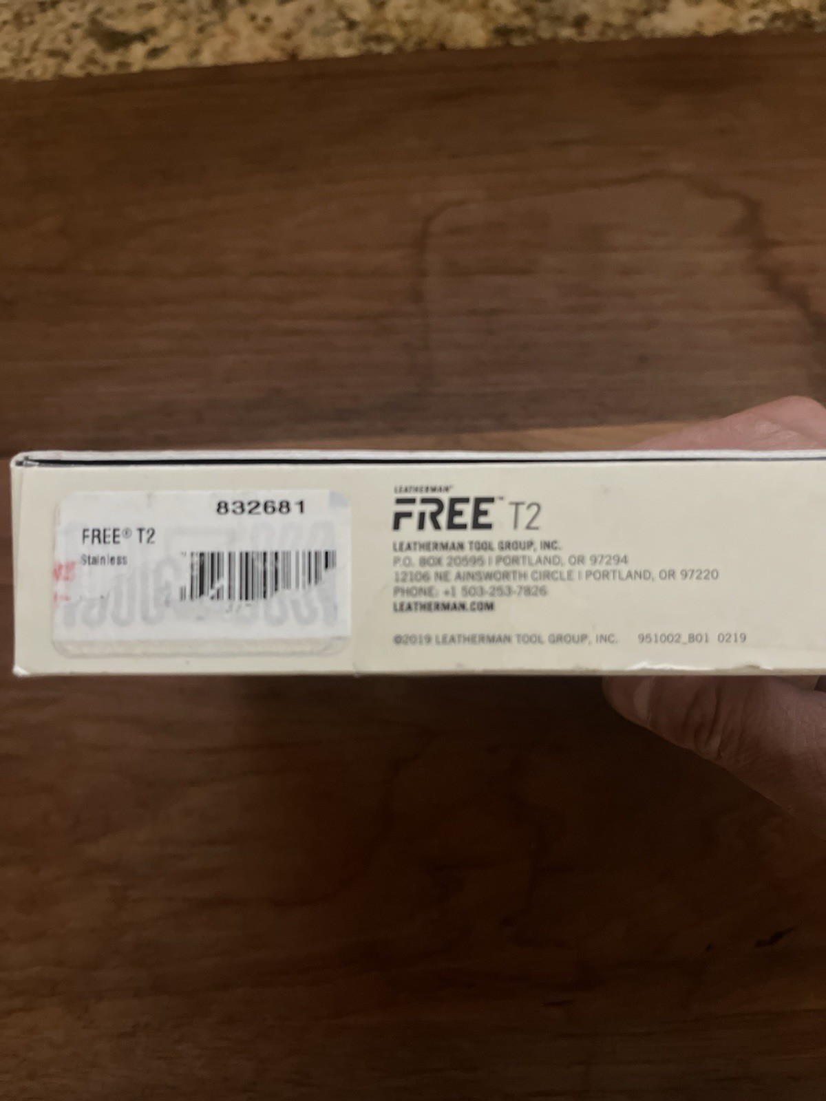 Leatherman Free T2 Pocket Knife Multipurpose Tool – 8 Tools – New In box
