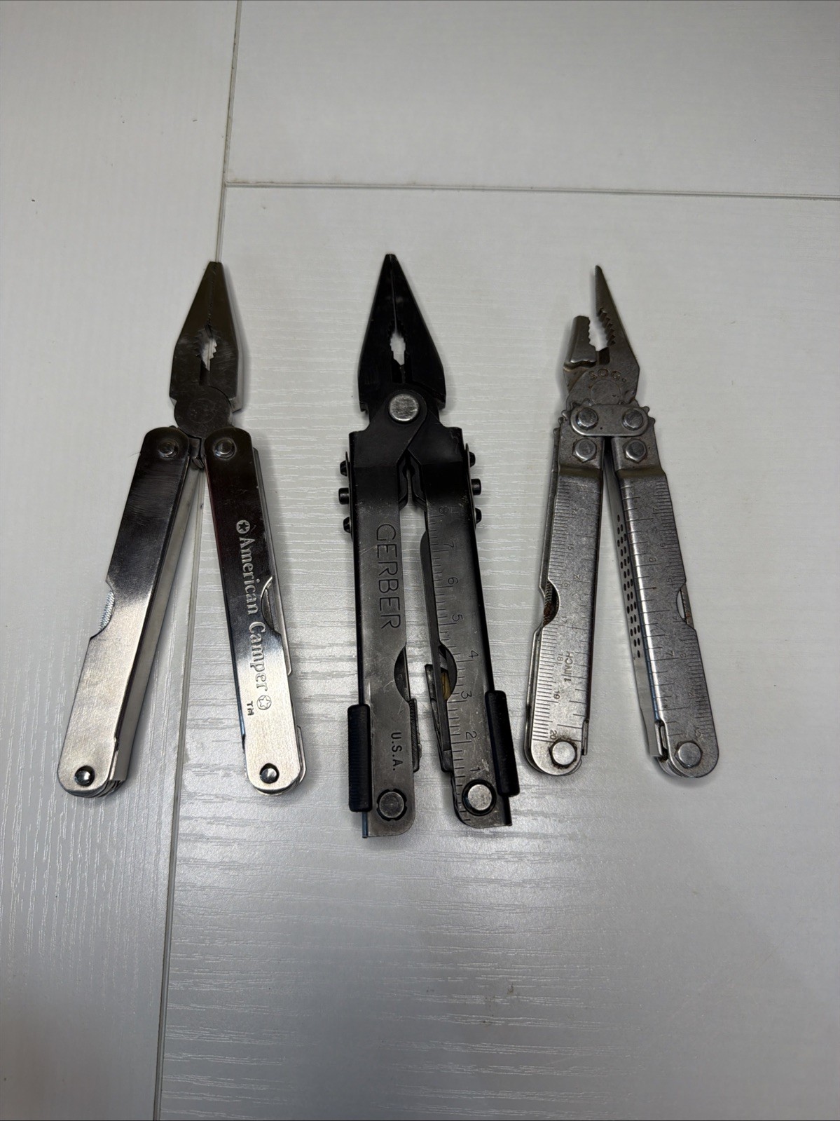 Lot Of 3 Multi Tools Gerber, American Camper, SOG.