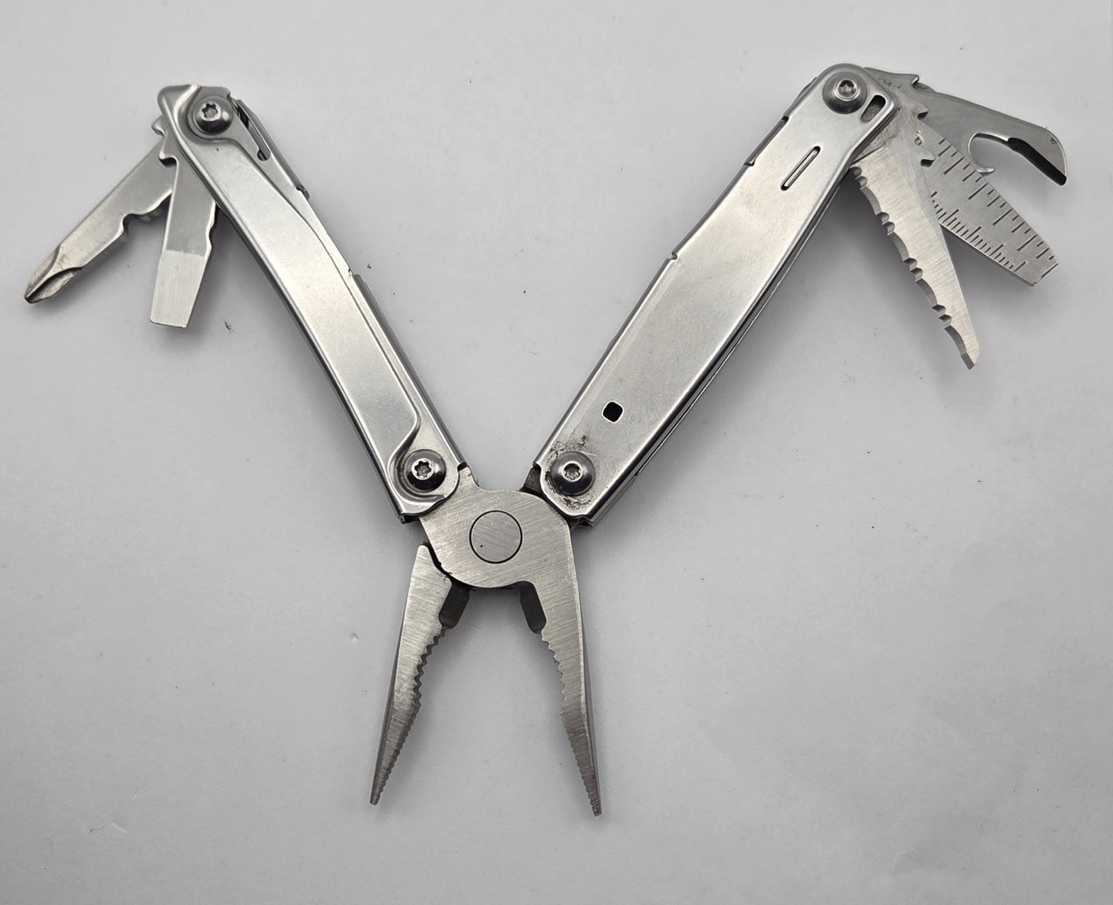 LEATHERMAN BOLSTER 13 TOOL STAINLESS STEEL MULTI-TOOL, EXCELLENT CONDITION!