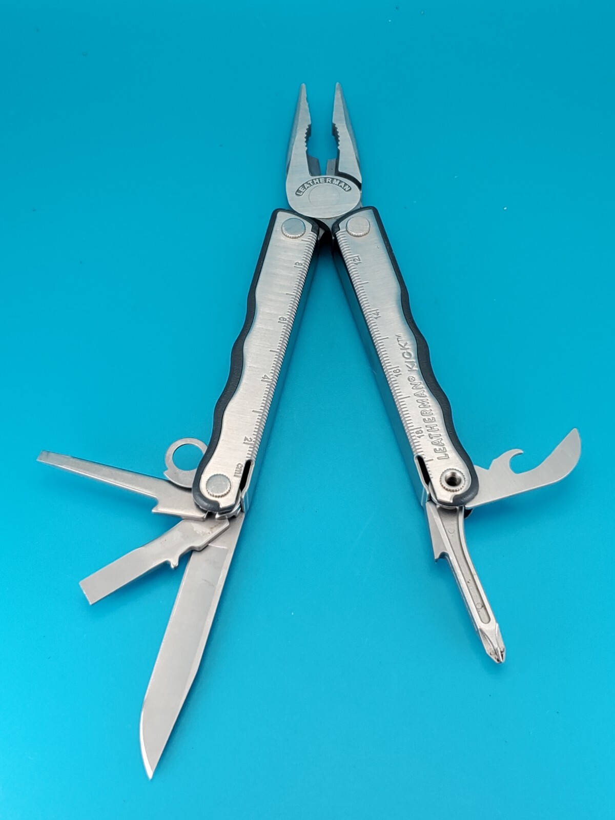 Leatherman Kick Multi-Tool! D.C. Friends of Ireland