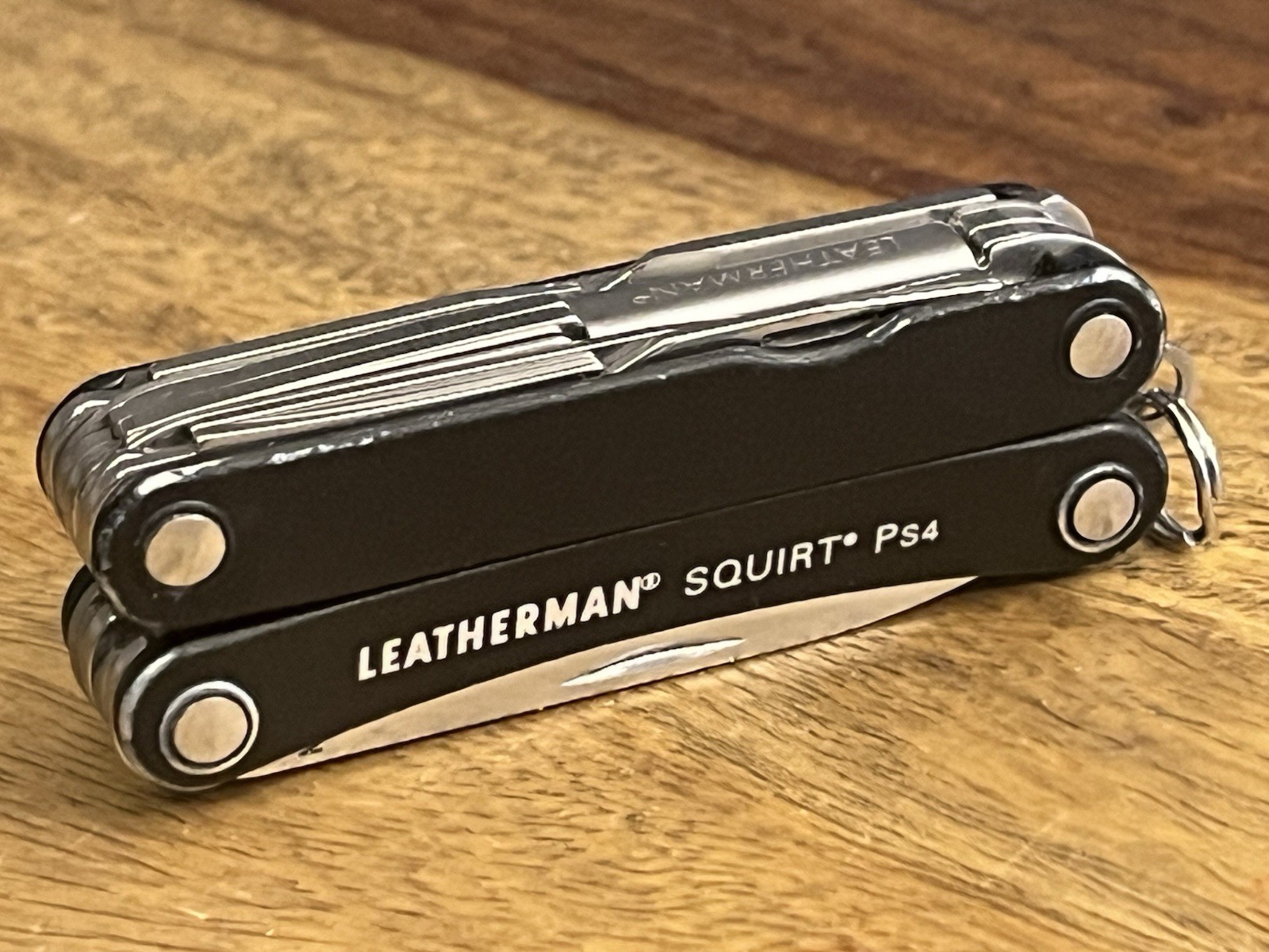 RETIRED Leatherman Squirt PS4 MultiTool Black DISCONTINUED SUPER NICE!