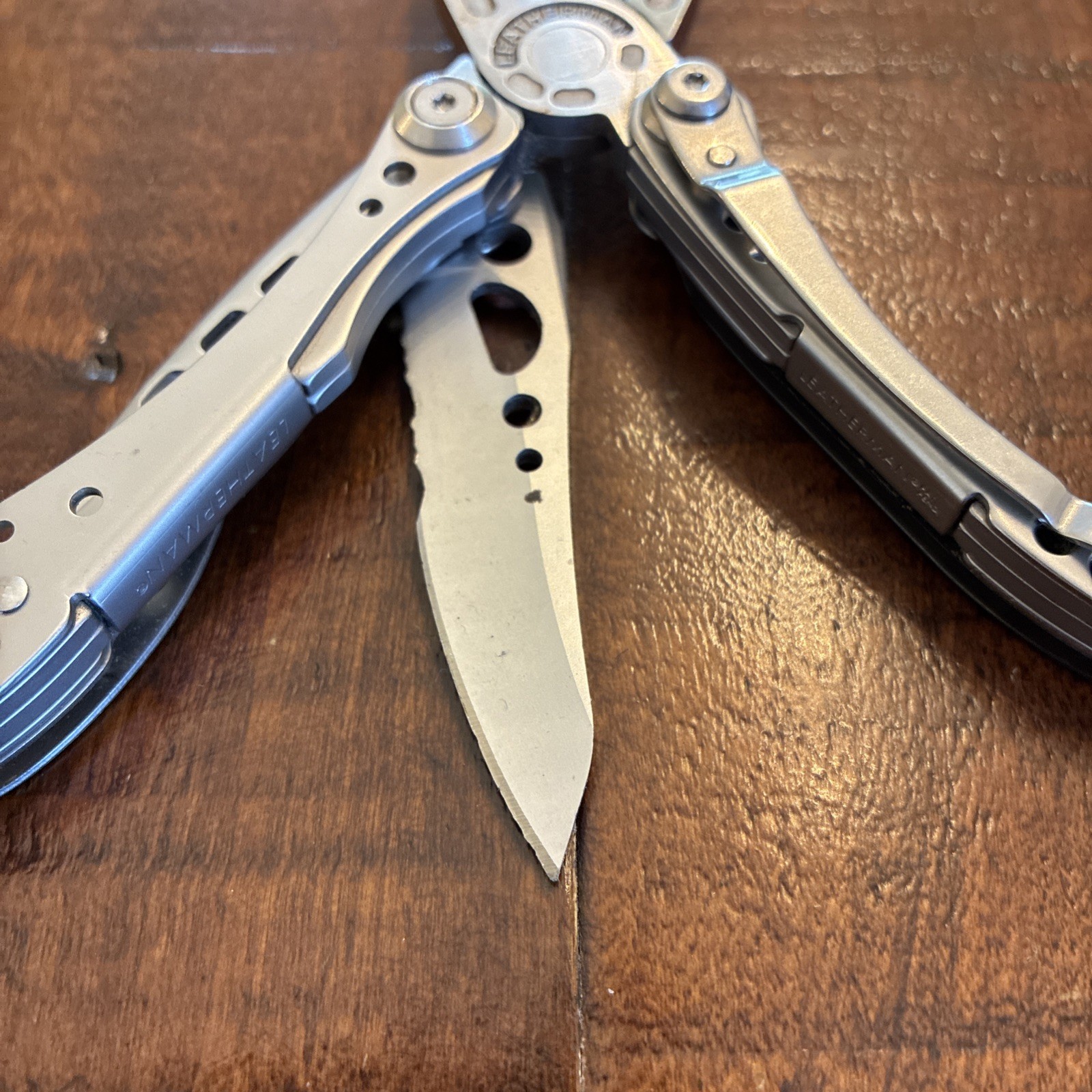 Leatherman Freestyle Multi-Tool – Discontinued – Excellent