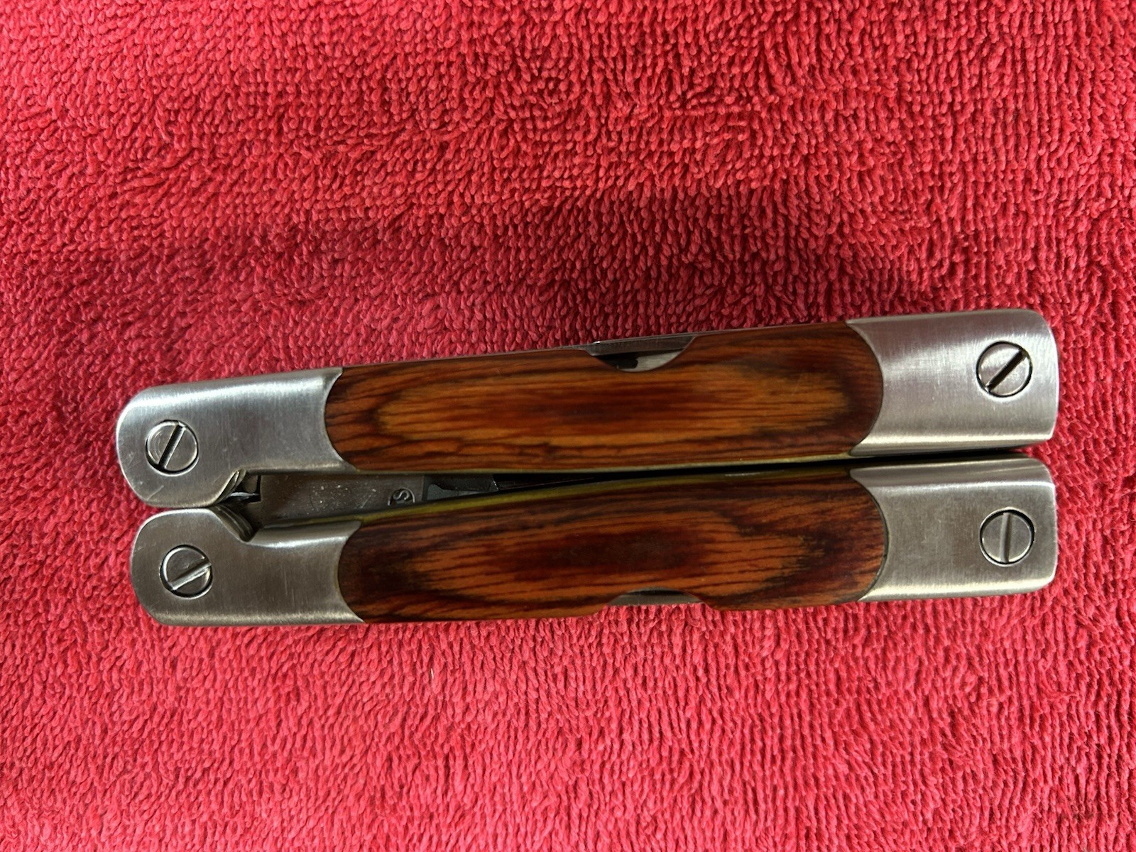 Winchester 2CR Multi-Tool Wood Grain Grip & Nylon Sheath Bit Set Excellent