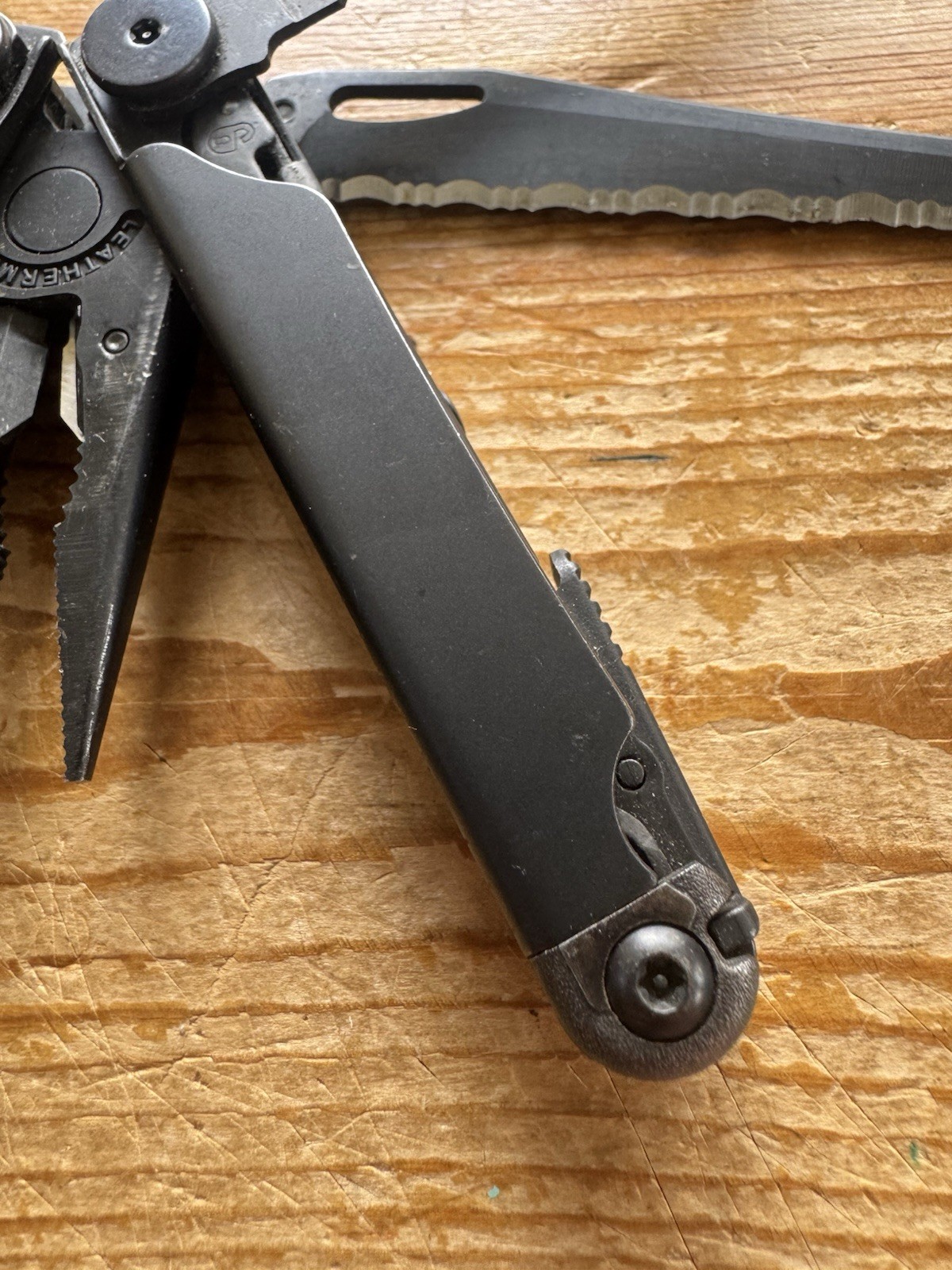 Leatherman Wave / Wave + / Plus Black Oxide Multitool