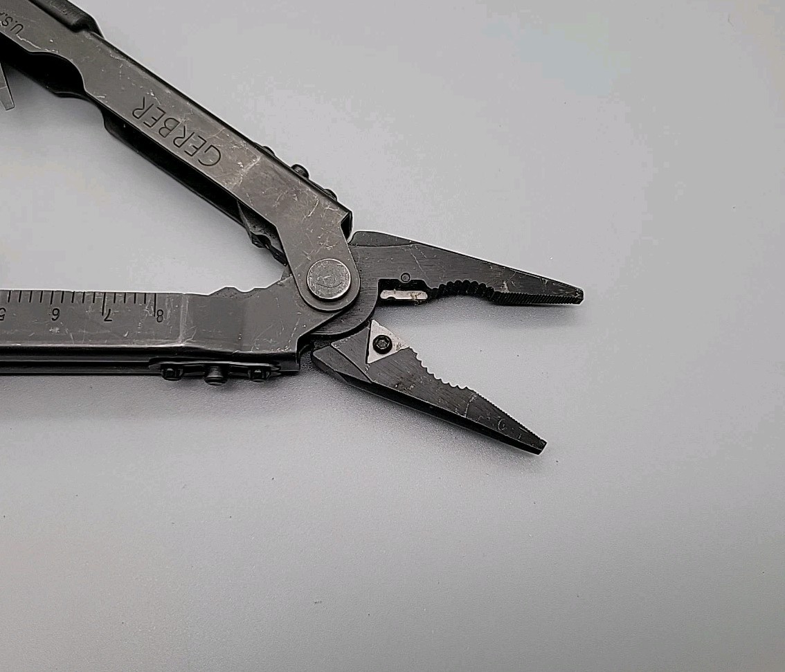 Gerber Multiplier MP600 Multi-Tool – Black – Needle Nose Carbide Cutter Pliers