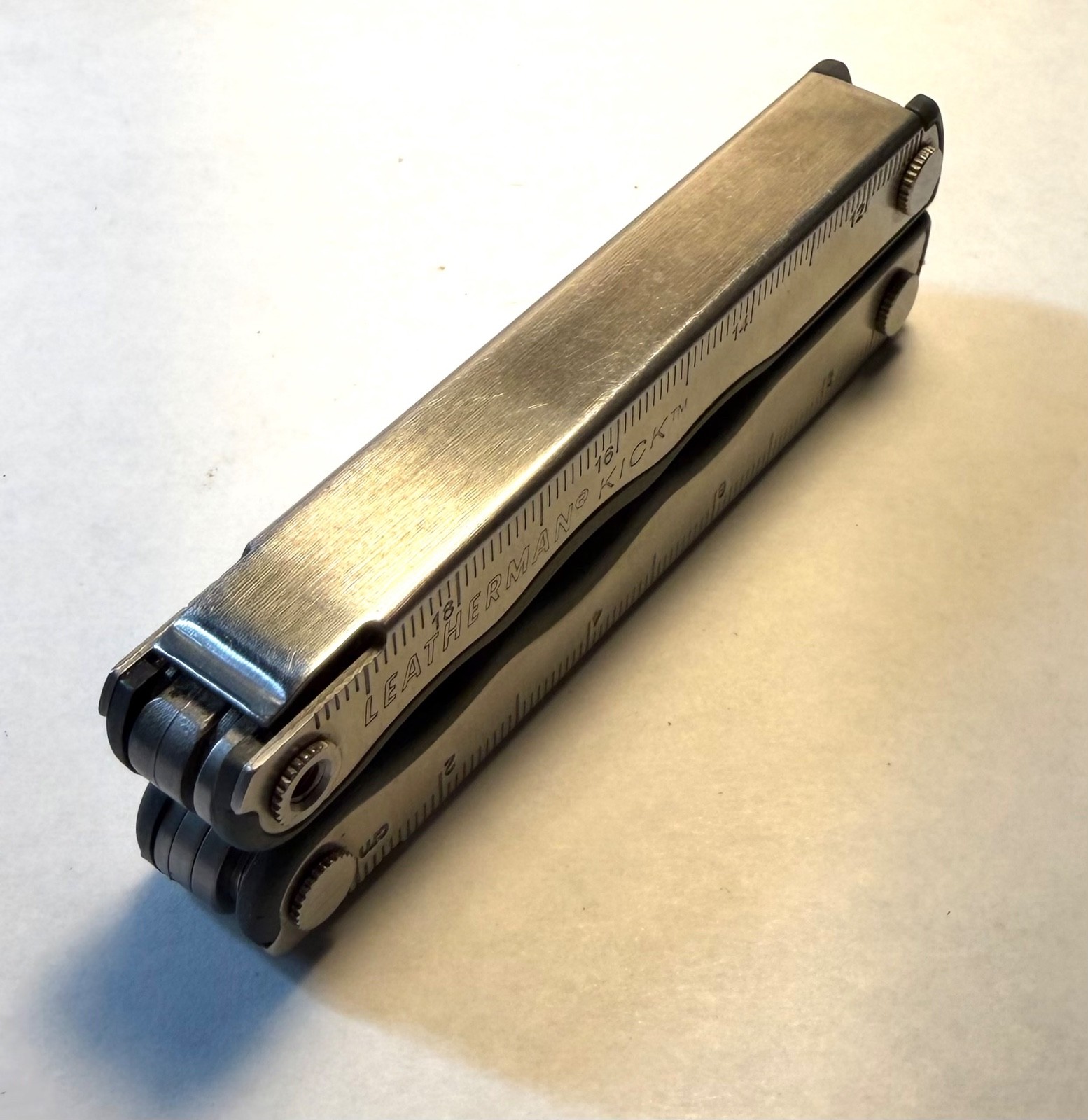 Classic Leatherman Kick Multi-Tool Knife Excellent Condition with Leather Sheath