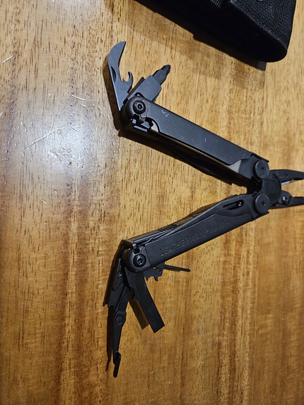Leatherman Wave Plus + Multi-Tool! FAST SHIPPING! BLACK OXIDE! WITH SHEATH!