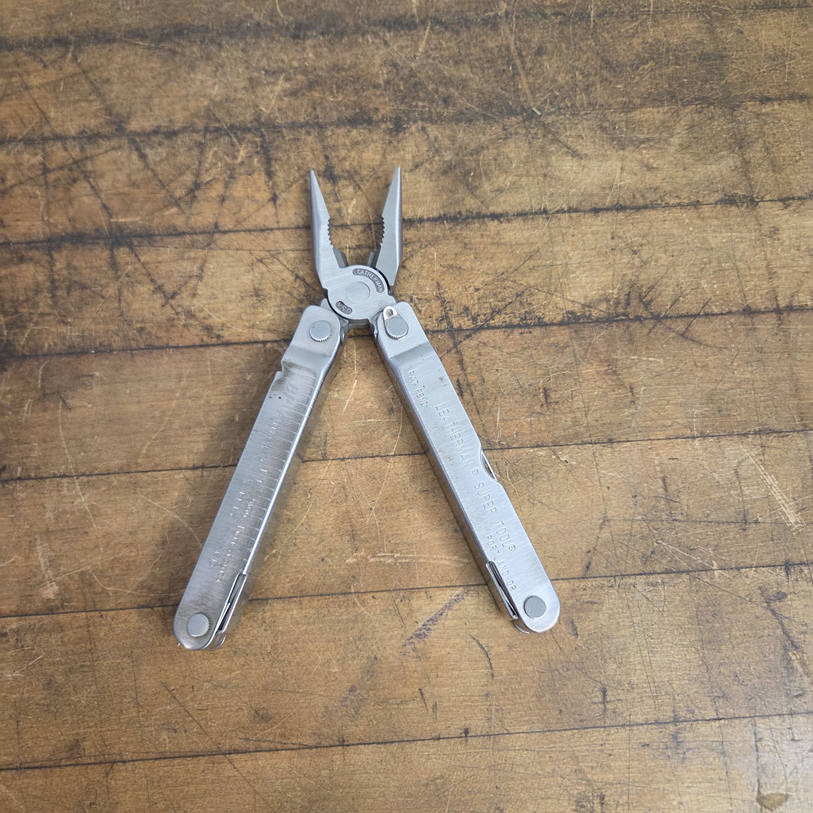 Leatherman Super Tool Multi-Tool With Nylon Sheath BP AMOCO