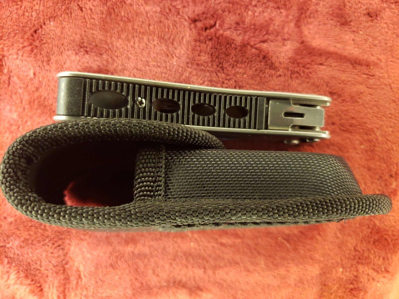 🔪🔪 Stanley 12-In-1 Multi-Tool Knife 12 Tools, Nylon Sheath 84519K