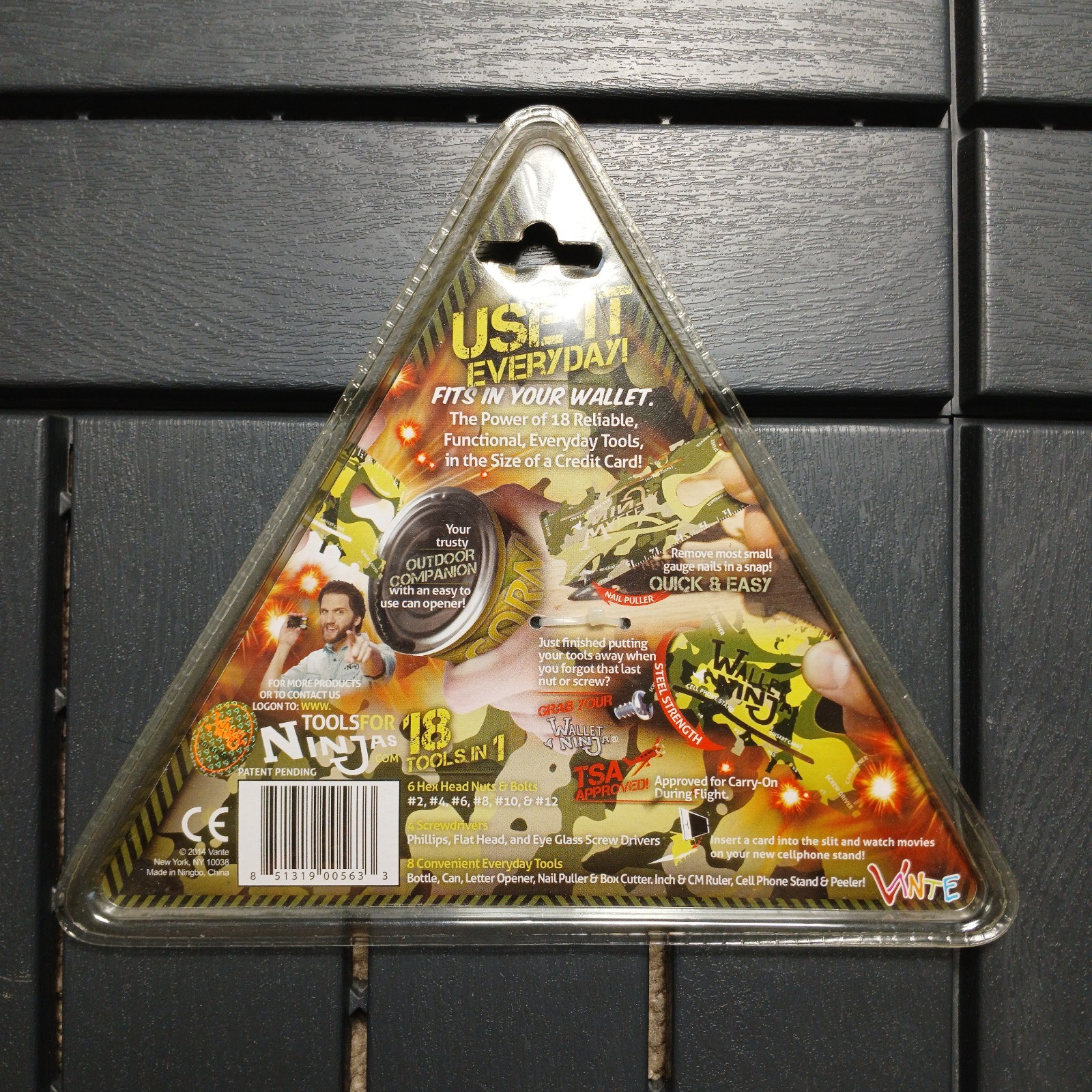 Wallet NinJa Camo 18 in 1 Multi-tool Card Sized Survival Tool (MSRP $40) ZB