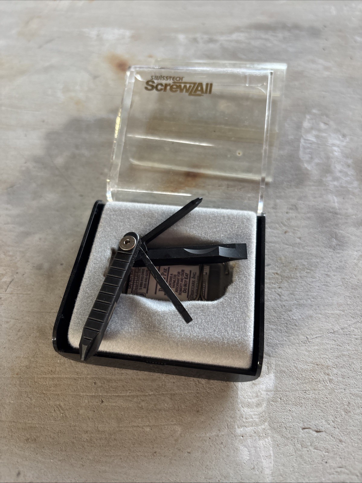 Swiss Tech ScrewAll Screwzall 2 Philips 2 Flathead Folding With Case Used