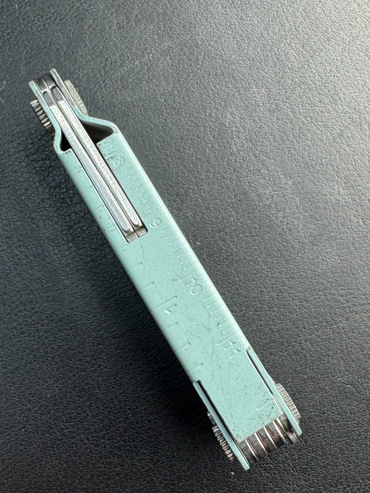 Leatherman Micra 10 in 1 Multitool Anodized Aluminum – Artic Blue