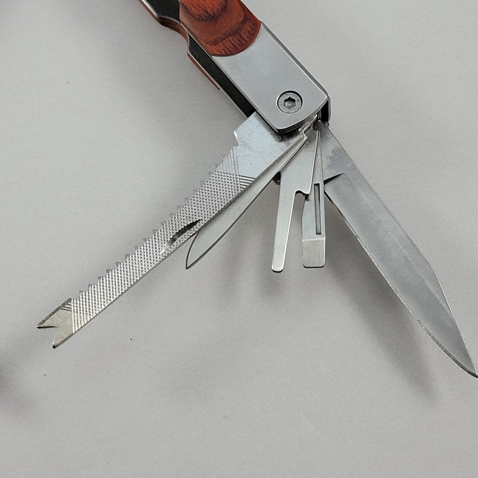 NRA Multi Tool – 4.5″ With Sheaf – Pliers, Knife, Can Opener & More – CLEAN