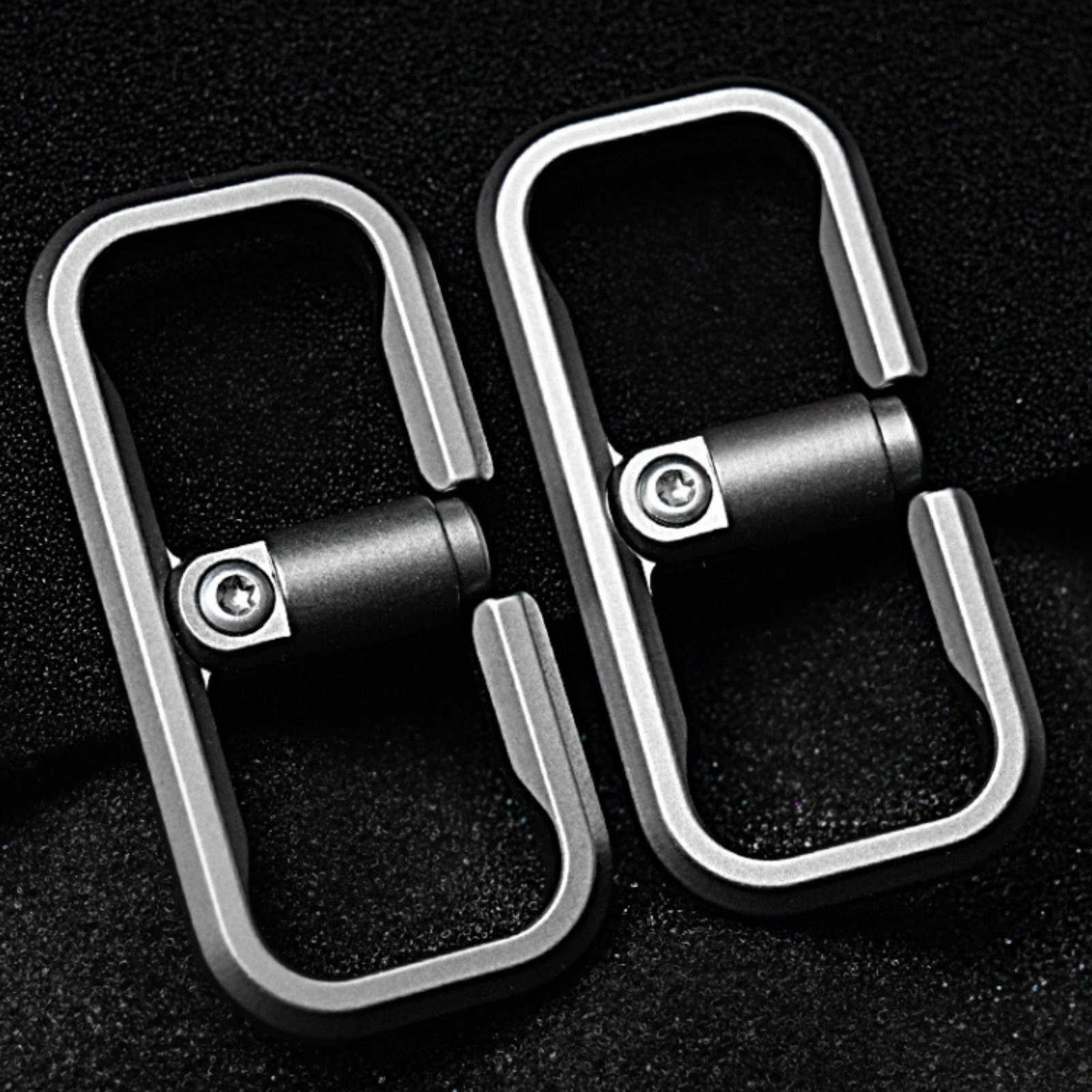 EDC Titanium Alloy Keychain Press Lock Creative Portable Hang Buckle