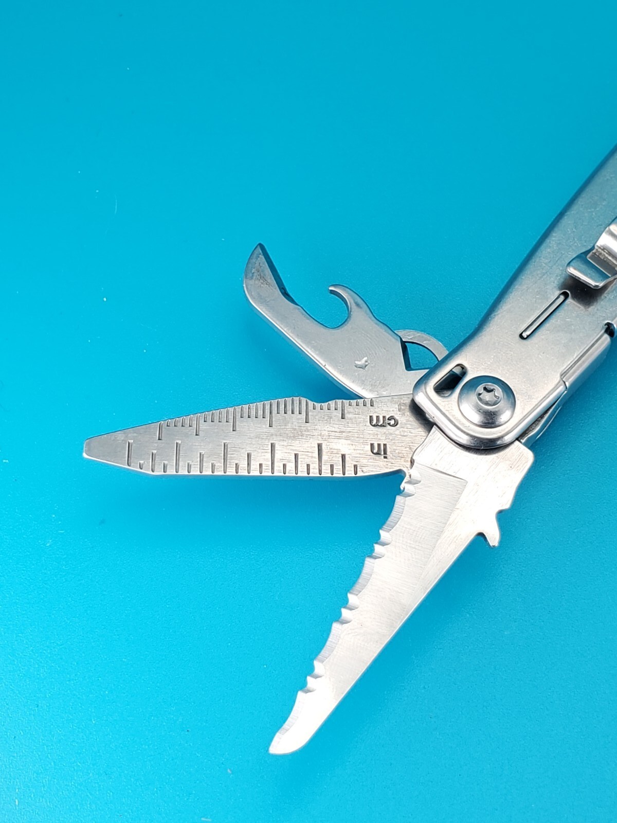 Leatherman Bolster 13 Tool Stainless Steel Multi-Tool!
