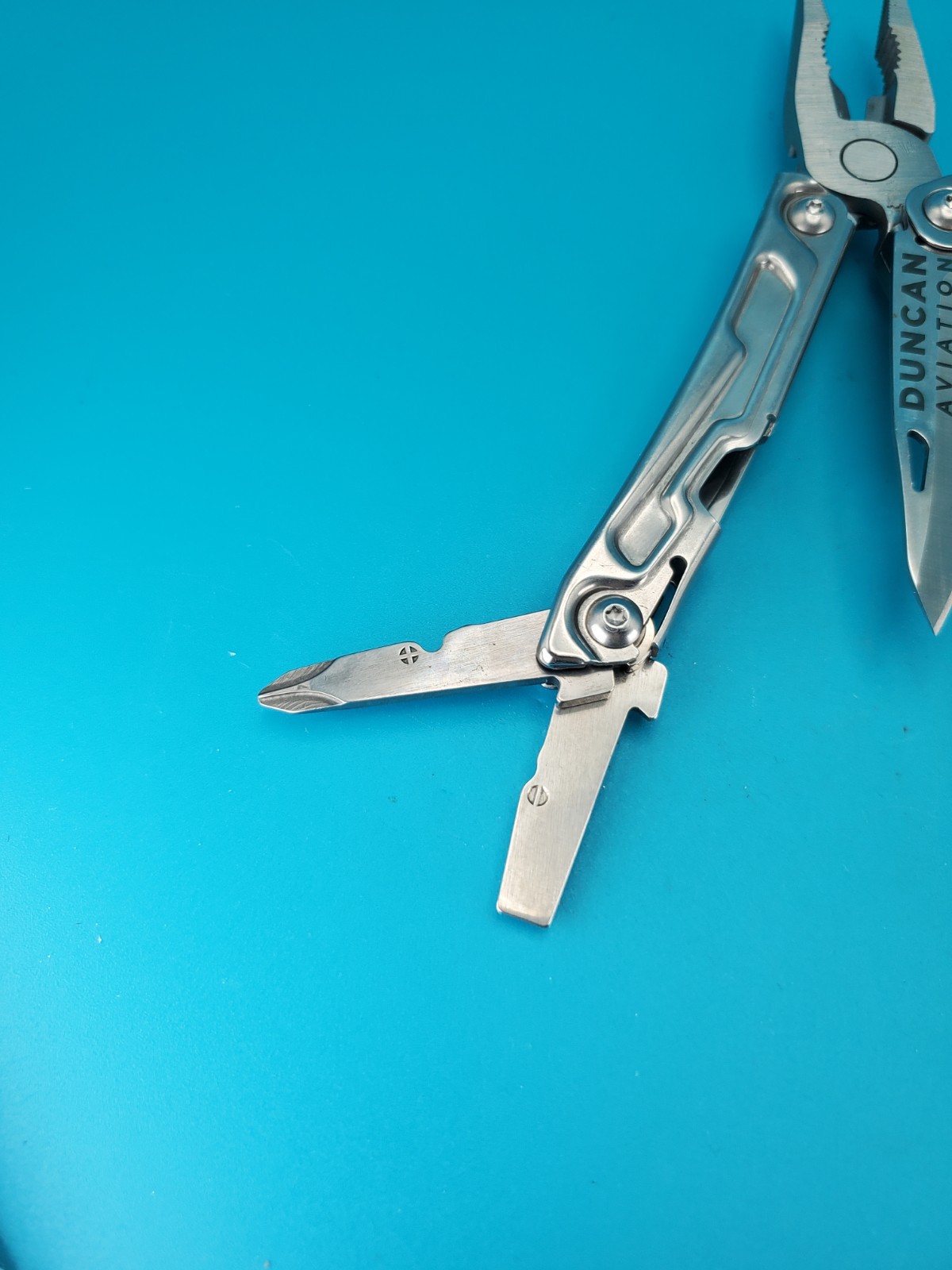 Leatherman Rev 3.8″ Multi-Tool, Stainless! *DUNCAN AVIATION*