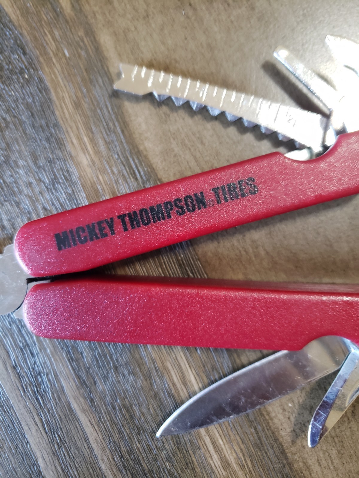 VINTAGE MICKEY THOMPSON TIRES BRANDED MULTI TOOL WITH CASE PLIERS KNIFE