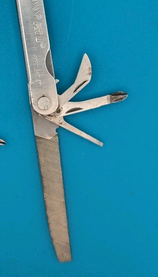 Leatherman PST 2 Multi Tool! 09/03 date stamp! Fast Shipping!