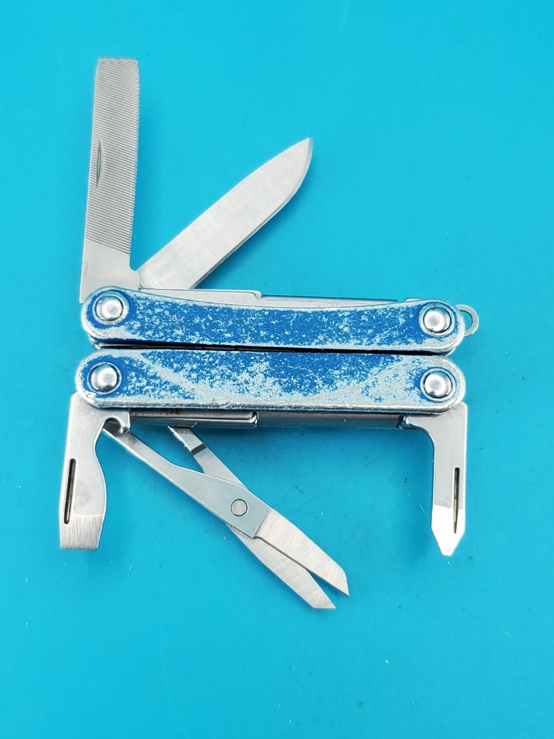 Leatherman SQUIRT PS4 Multi-Tool With Pliers Scissors Knife BLUE!