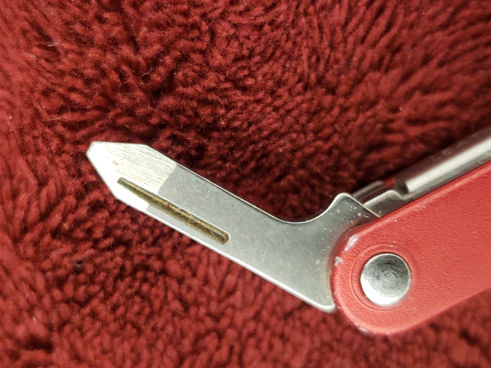 🔴 Leatherman Squirt PS4 Multi-Tool Red