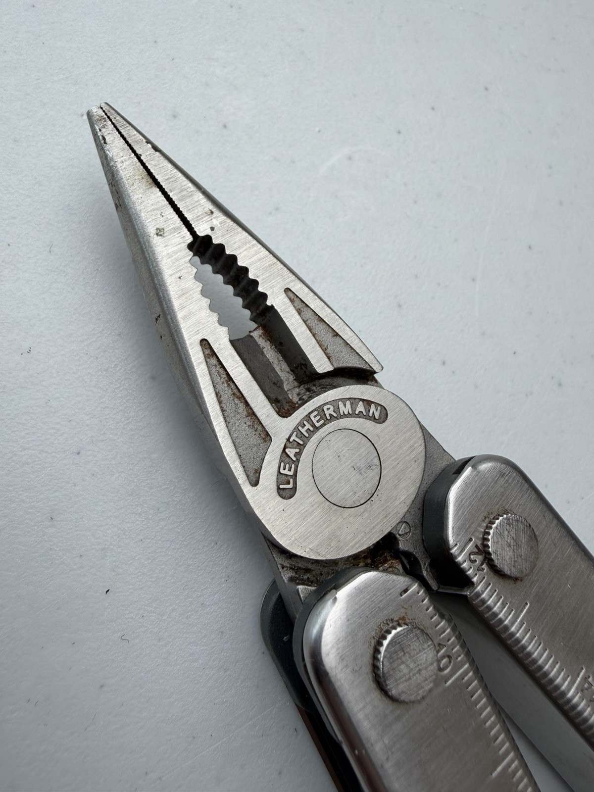 Leatherman Core Stainless Steel Multitool w/ Pliers, Knife – Discontinued –