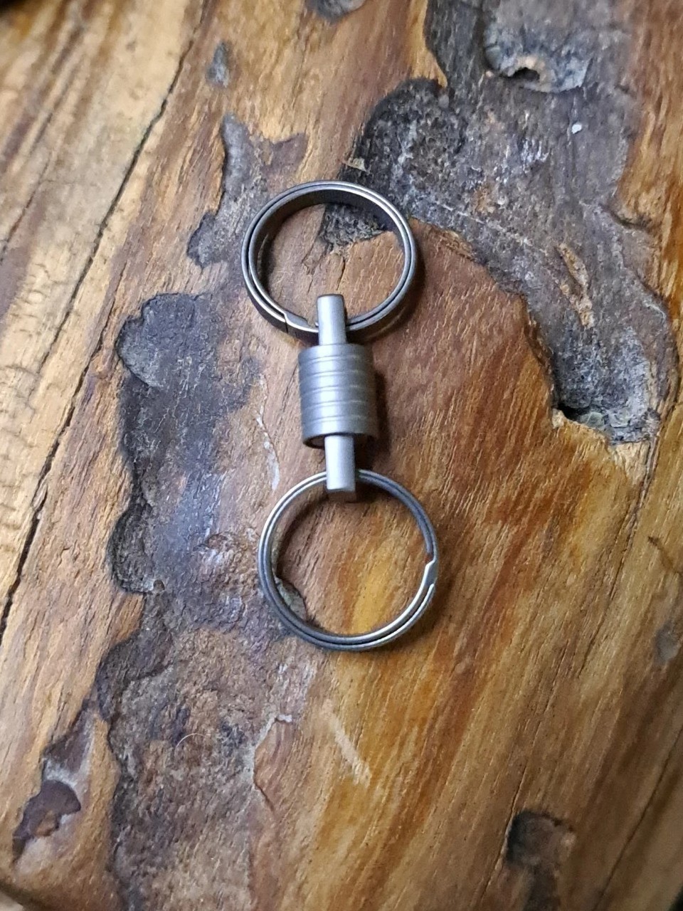 Pro Mini Series Titanium Swivel With 16mm Titanium Sidepush Keyrings