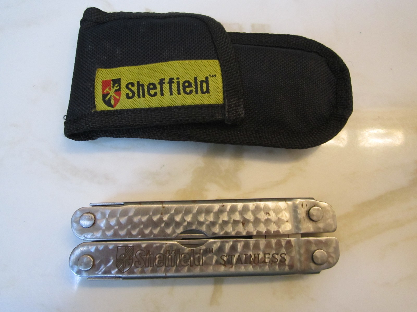 Sheffield Large 4 1/2″ close Multi Tool Needle Nose Pliers Blade and Nylon Pouch