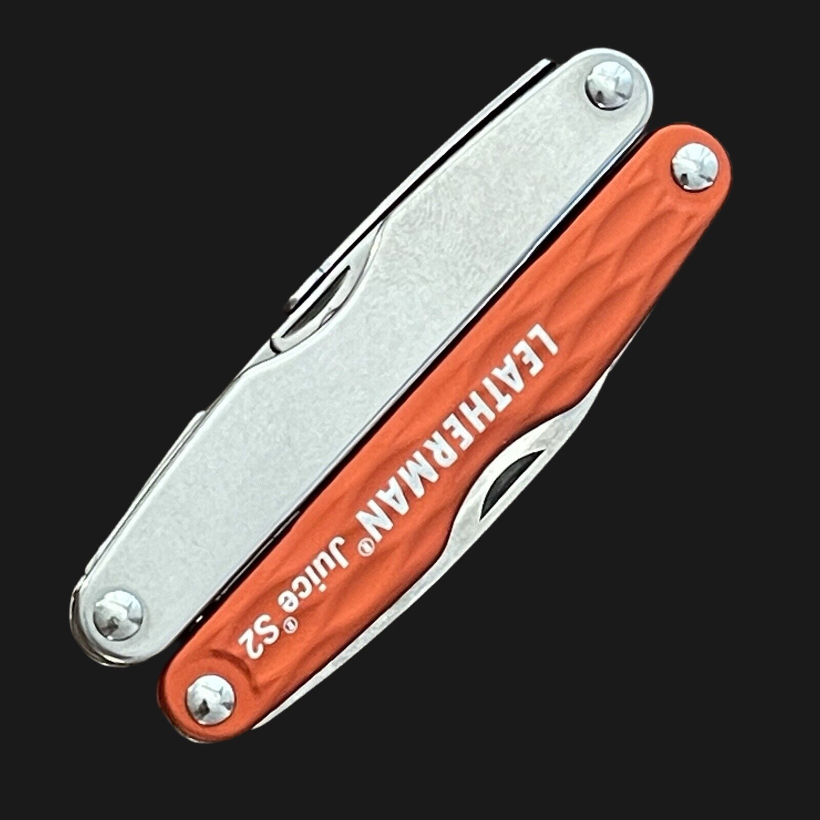 Leatherman Juice S2 Cinnabar Orange multitool with ballistic nylon sheath