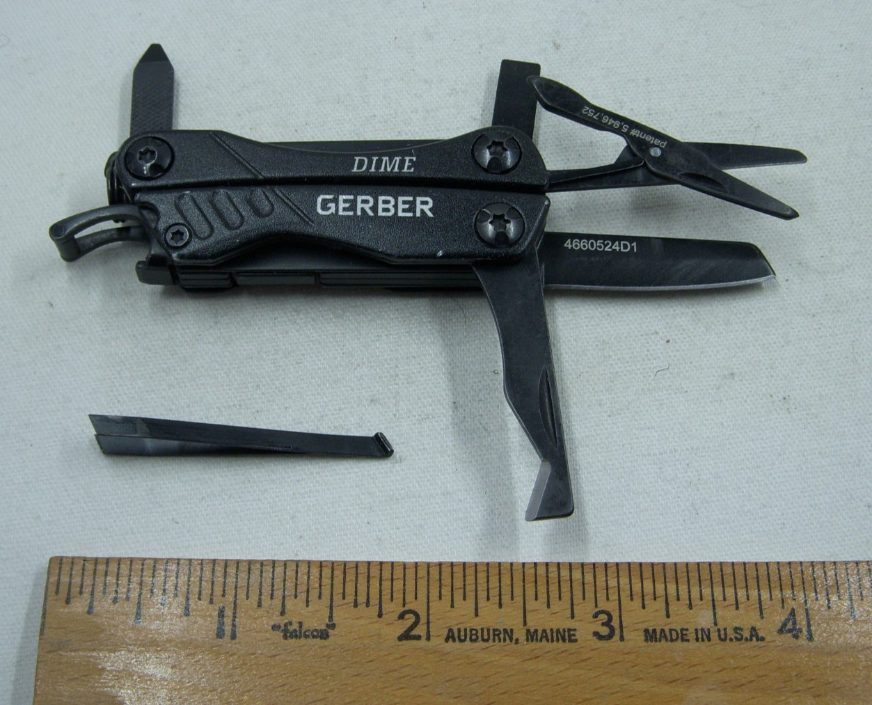 Gerber Dime 4660524D1 Black 11 Function Multi Tool