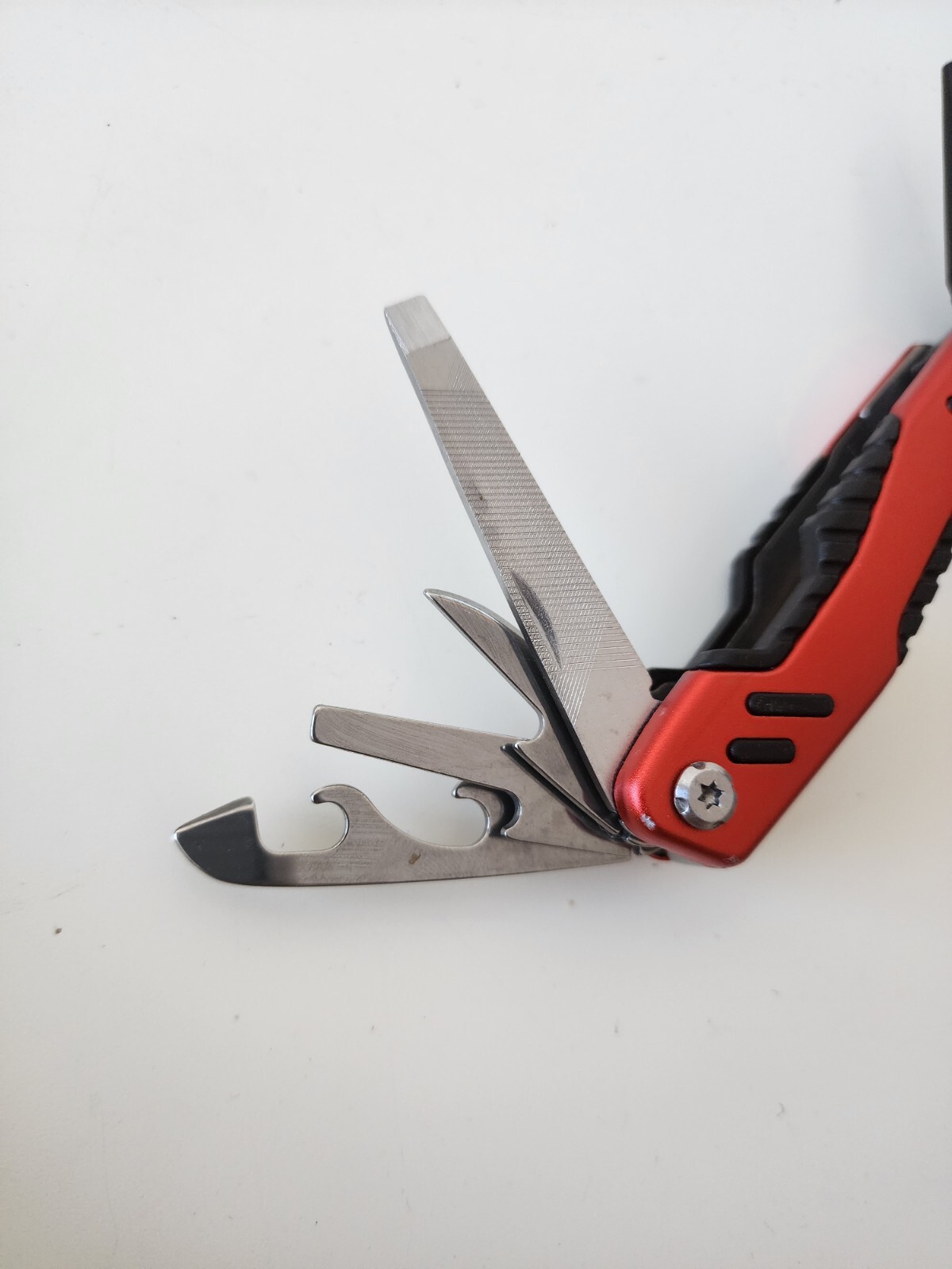 KVD -15 IN 1- multi tools for ( fishing hunting Camping ) RED