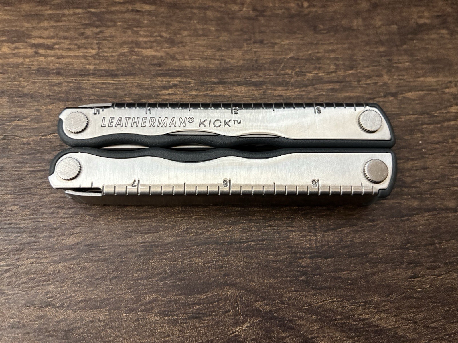LEATHERMAN Kick Multi-Tool With Sheath