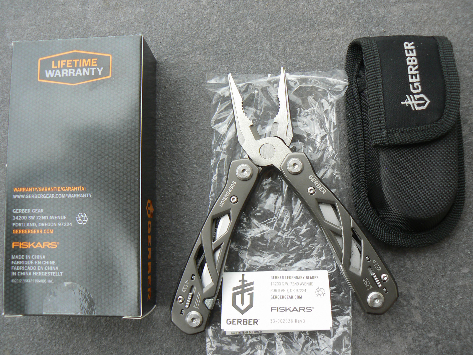 Gerber Suspension Multi Tool Pliers Knife Saw Scissors Screwdriver Camping 01471