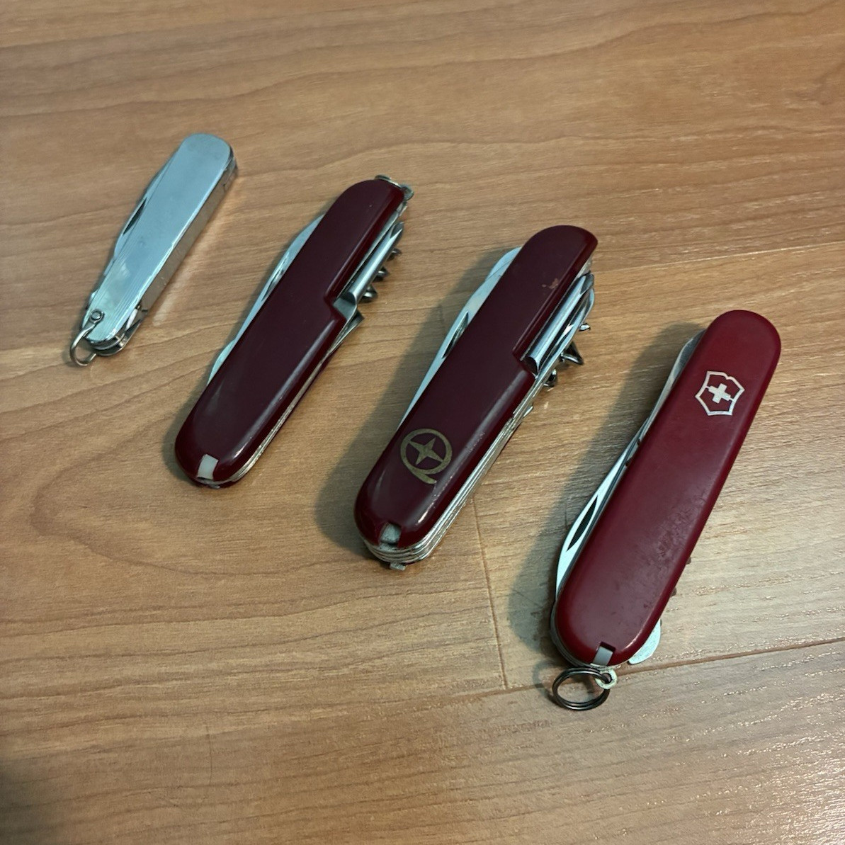 Swiss Army Knife Multi-Tool Lot of 4, Keyring, Tools
