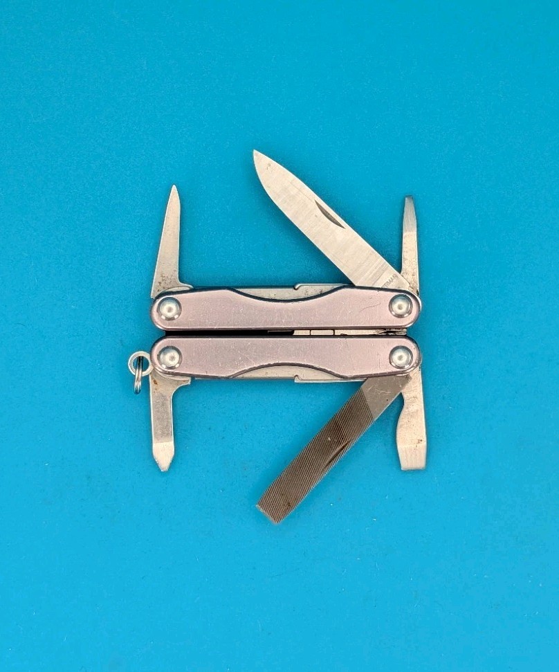 Leatherman Squirt P4 Multi-Tool, Key Ring, Retired, GRAY!
