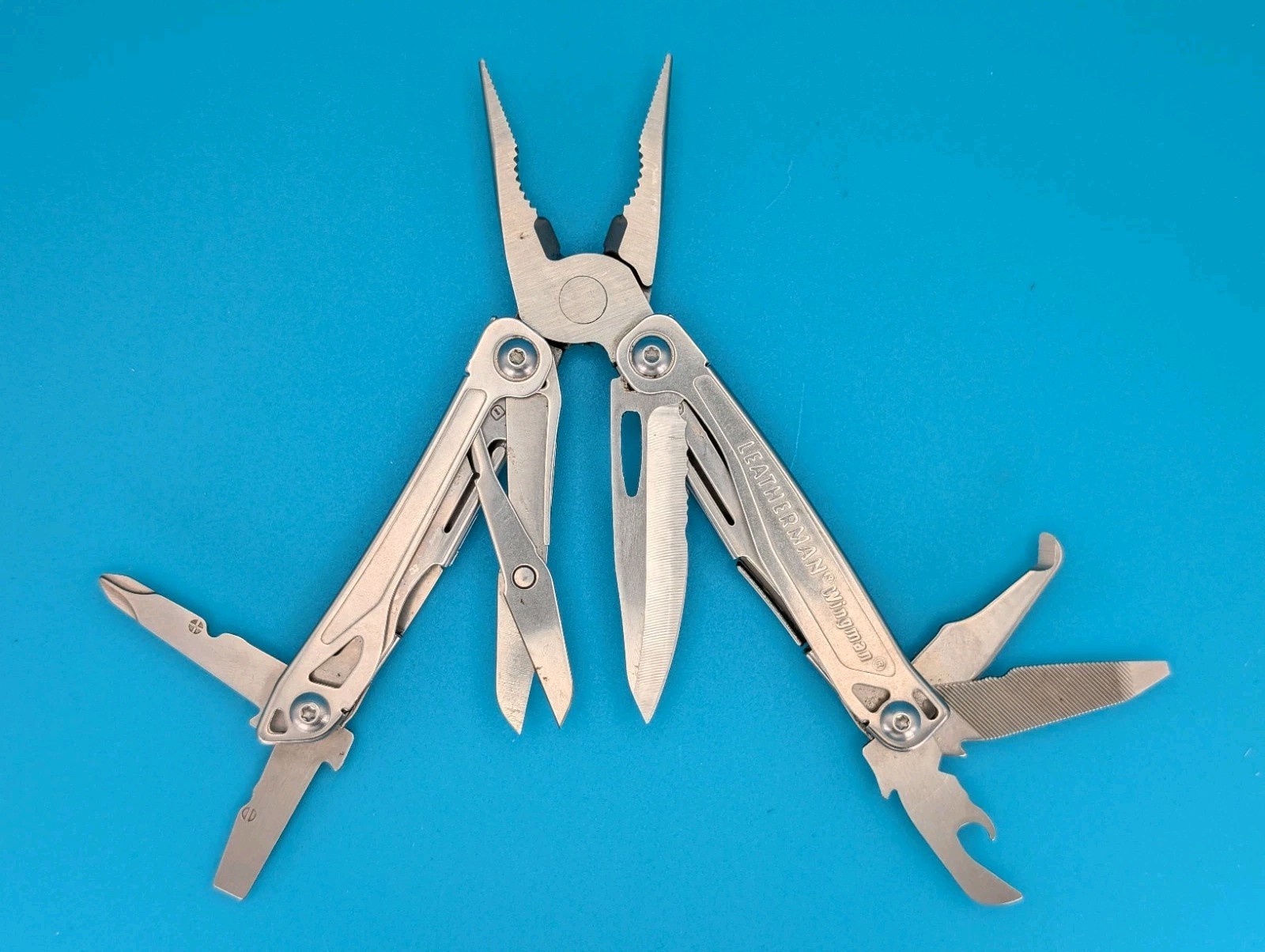 LEATHERMAN WINGMAN MULTI-TOOL! FAST SHIPPING!