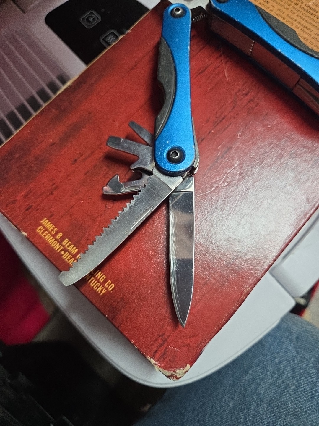 Husky 10 in 1 Folding Pocket Multi Tool Kit Stainless Pliers Knife File – blue