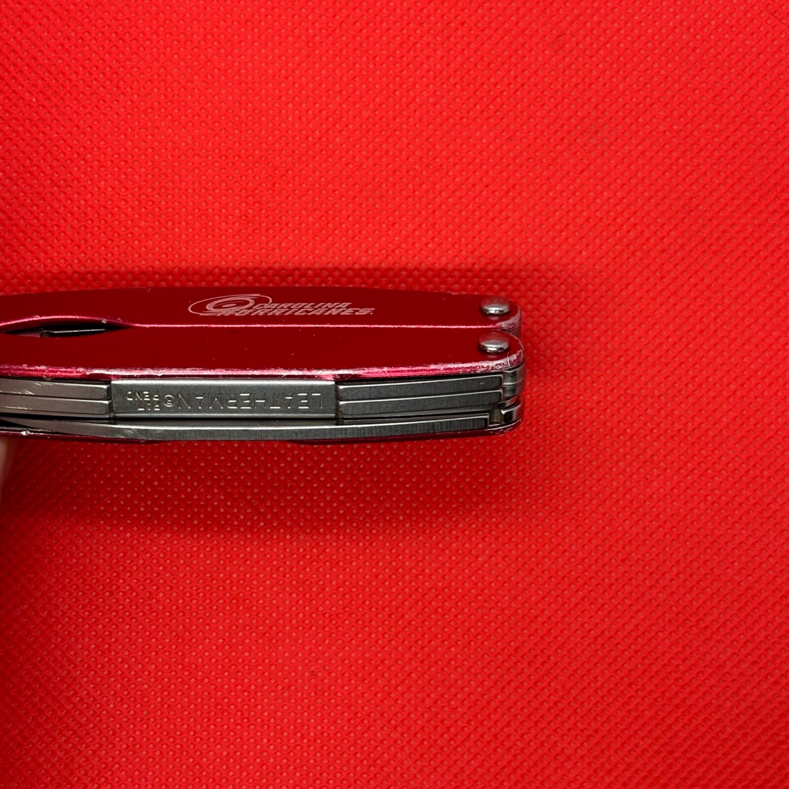 Retired Gen 1 Red “Carolina Hurricanes” Leatherman Juice C2 Multitool. **READ**